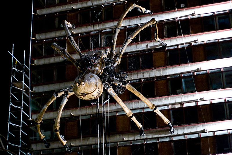 Illustration for article titled La Machine Mechanical Spider: Kill It With Fire!